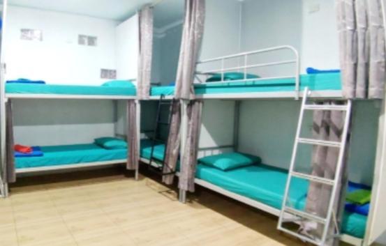 Belitung Backpacker Lägenhet Tanjung Pandan Exteriör bild