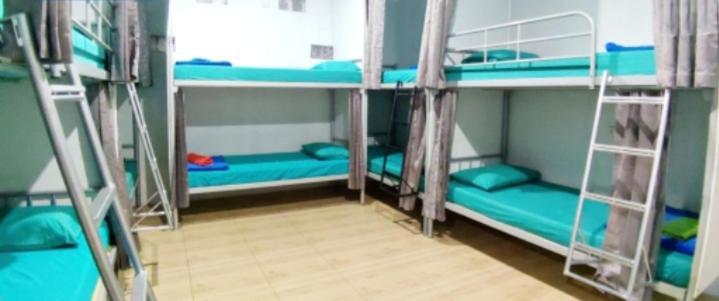 Belitung Backpacker Lägenhet Tanjung Pandan Exteriör bild