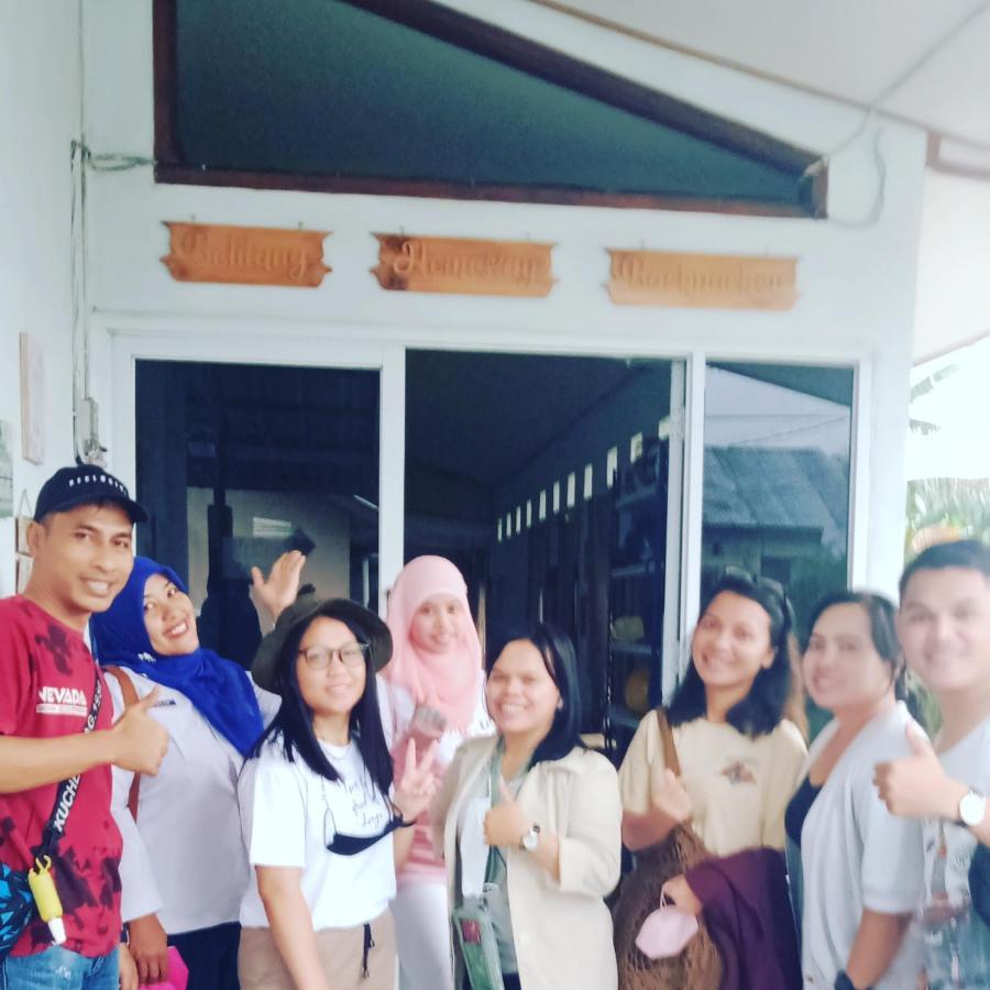 Belitung Backpacker Lägenhet Tanjung Pandan Exteriör bild