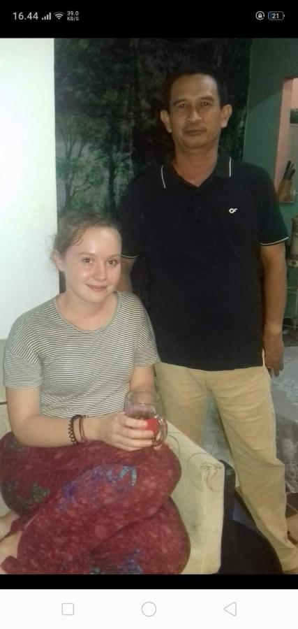 Belitung Backpacker Lägenhet Tanjung Pandan Exteriör bild