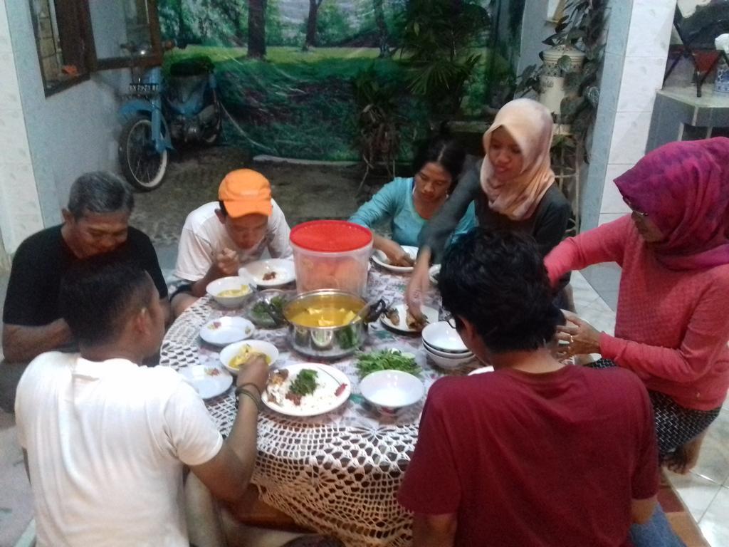 Belitung Backpacker Lägenhet Tanjung Pandan Exteriör bild